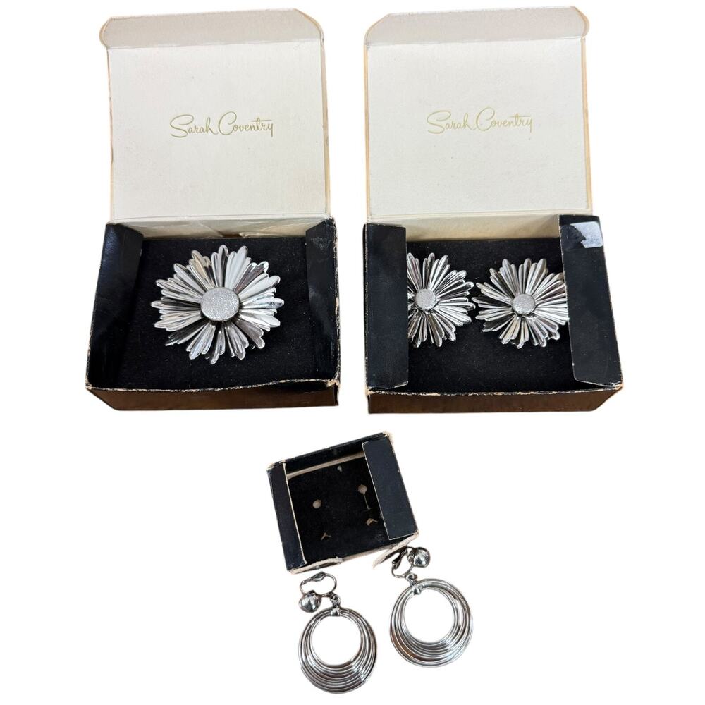 Sarah Coventry 6228 / 7022 / 7228 Lot 3 Piece Earings Broach Silver Tone Clip On